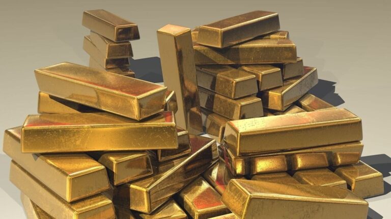 Gold_jewelry_1721798101731_1751259064888
