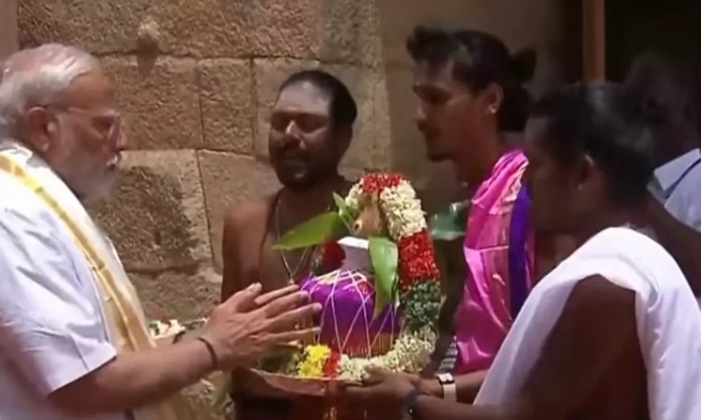 16292759-modi3