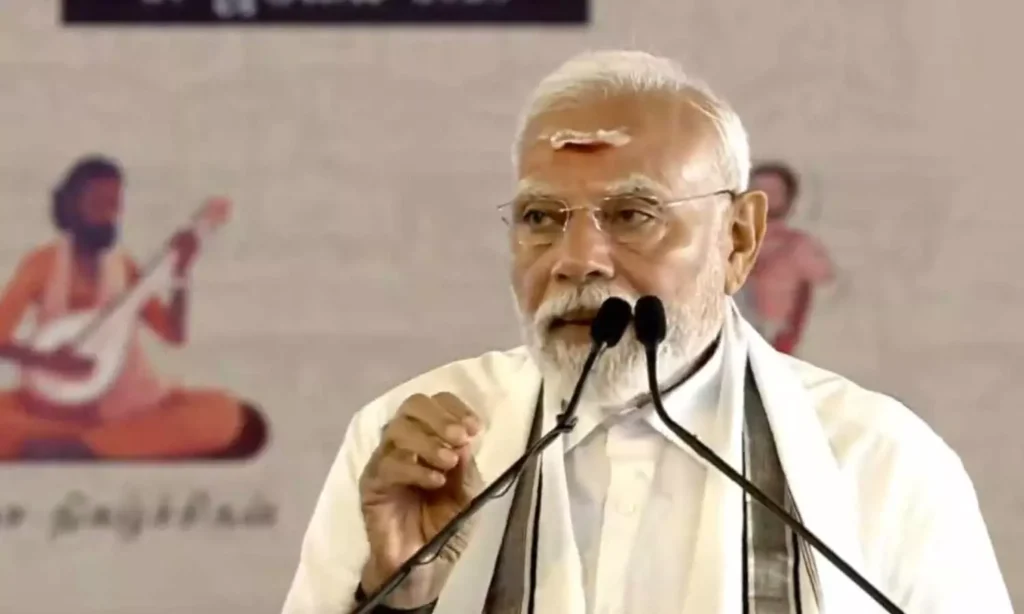 16297937-modi-statue-