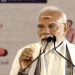 16297937-modi-statue-