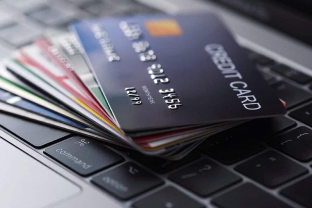 1730515732_credit-card-15-2024-10-df8c79f10f9b74fb3acbbf5eebb8ce7a-3x2-1