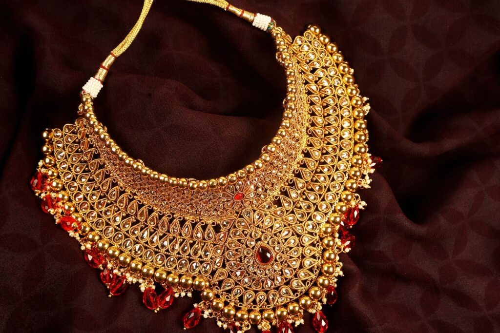 Gold-Jewels-2025-06-fef5a0062b083ebc6a1bcb0dc968cc85-3x2-1