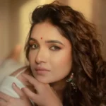 Saree_tamarachennai_Jewellery_pradejewels_Make_up_ratnamakeupartist_Hair_nishi_3