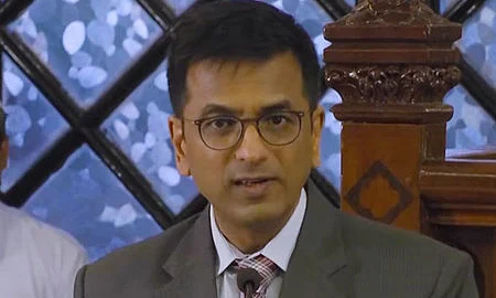 chandrachud093417