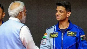 pm-modi-with-shubhanshu-shukla-and-other-astronauts-who-will-part-of-the-gaganyaan-mission-250537574-1x1-1