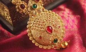 16853517-gold4