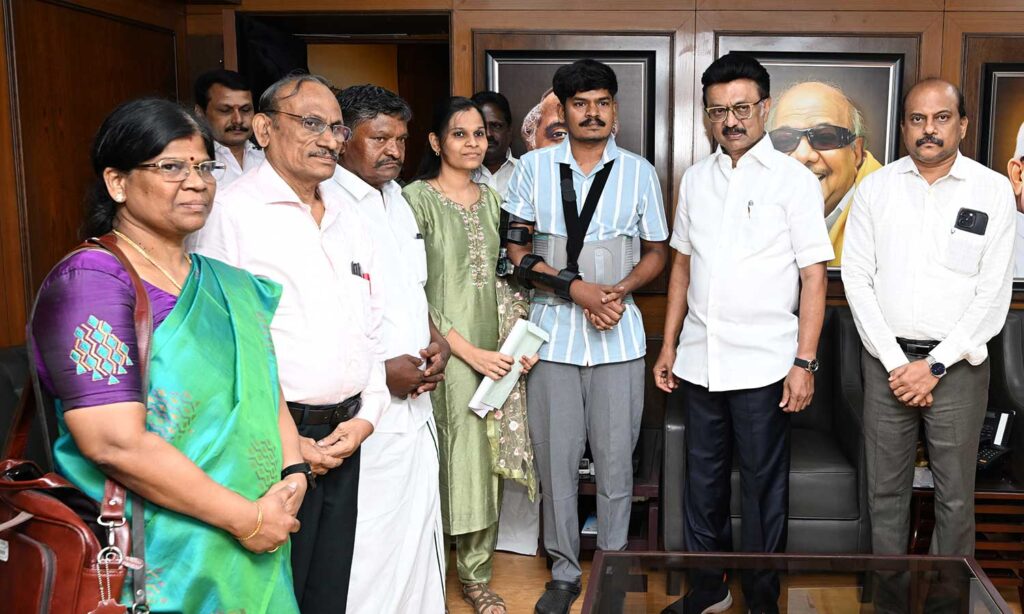 16872453-pahalkam-mk