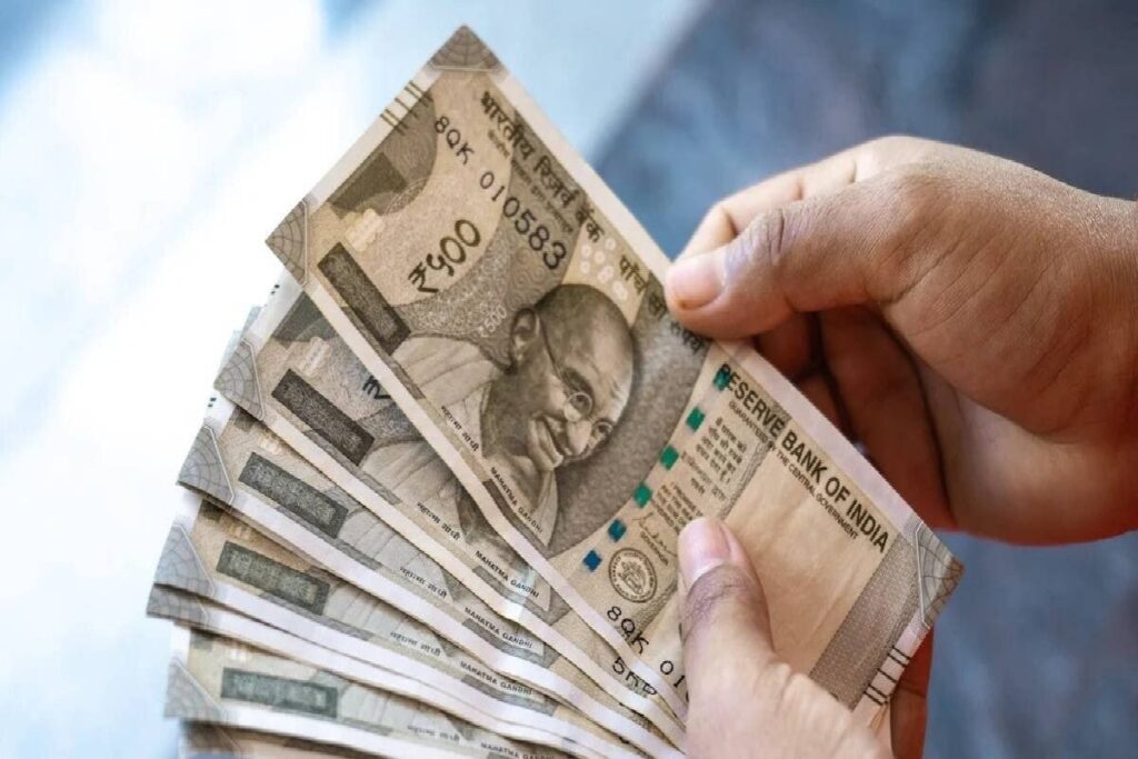1723474929_MONEY-CURRENCY-CASH-2024-05-cbeae2e042a373e86c0330ed4004724e-3x2-1