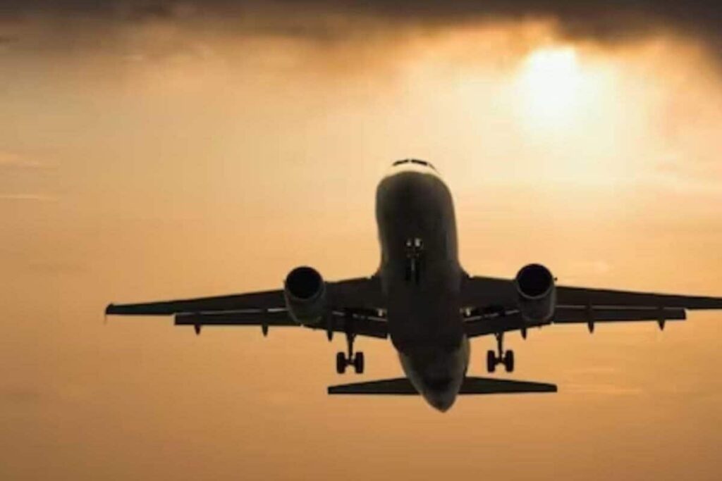 1753181991_1741185669_1741180211_flight-5-2025-02-dcf5148cb18f744e6c62cae7cbdaca75-3x2-1