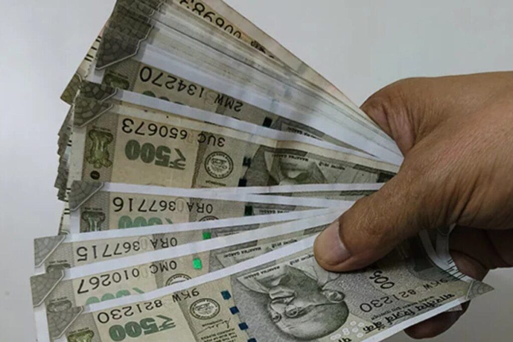 1756258776_1753598348_money-2-2025-07-59c5a964ec77e17677fdb0e6151ea67c-3x2-1