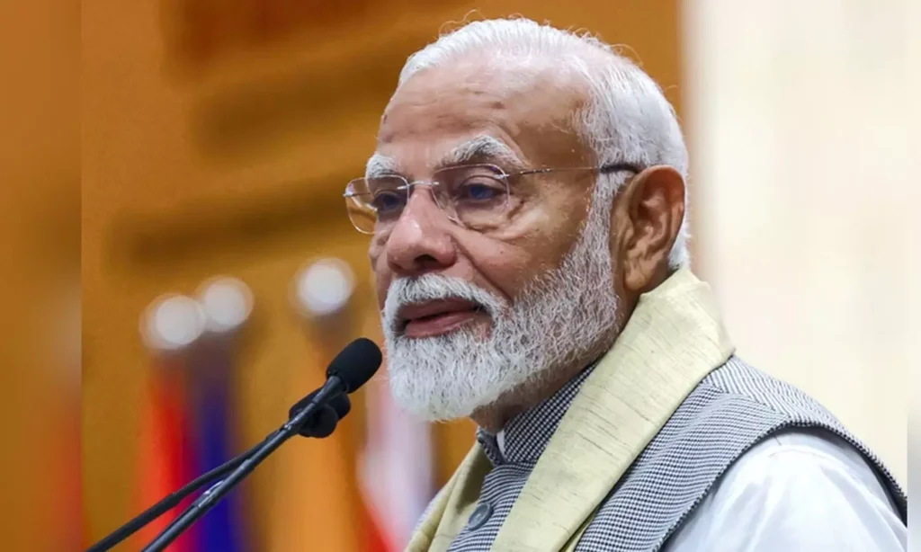 18487815-modi