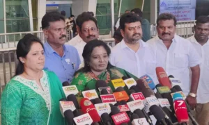 18804054-tamilisai