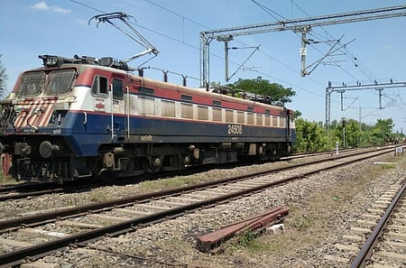 4745ng06train074540