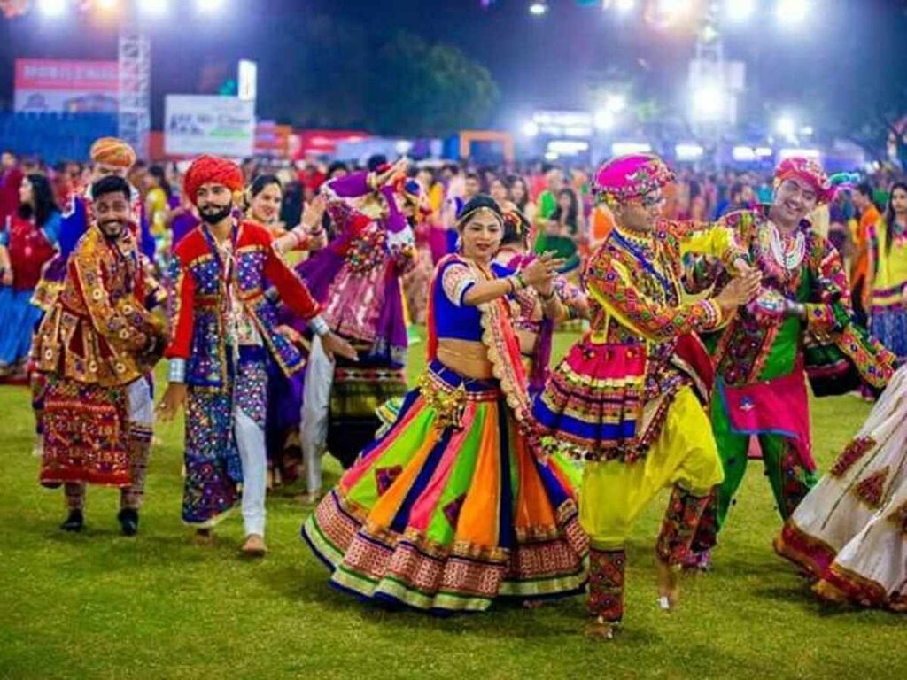 garba-traditional-folk-dance-of-gujarat-an-intangible-cultural-heritage-of-humanity-art-form-of-unesco