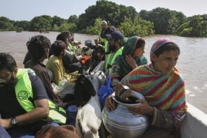 newindianexpress2025-09-083cbfqujfPak-floods-1