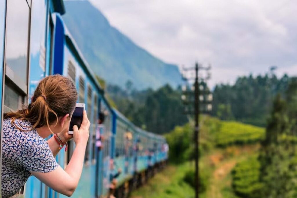 1753699851_1751645949_train-Indian-railway-4-2025-03-f1901fcc7725bb9ff4b36c54f7df3179-3x2-1