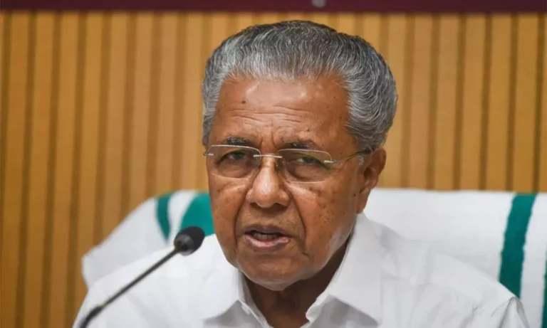 22913137-pinarayivijayan