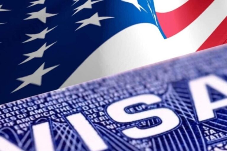 America-visa-2025-09-7ae2d149f781628b3c87f4834b6afbea-3x2-1