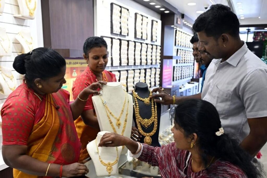 Gold-Rate-2025-12-7d04452dd5518cbc90e1f4691a390135-3x2-1