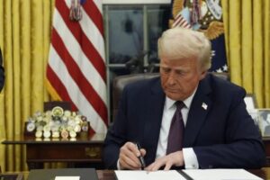 donald-trump-2025-07-6a0fbcccfe5928d5523421c56874cda4-3x2-2