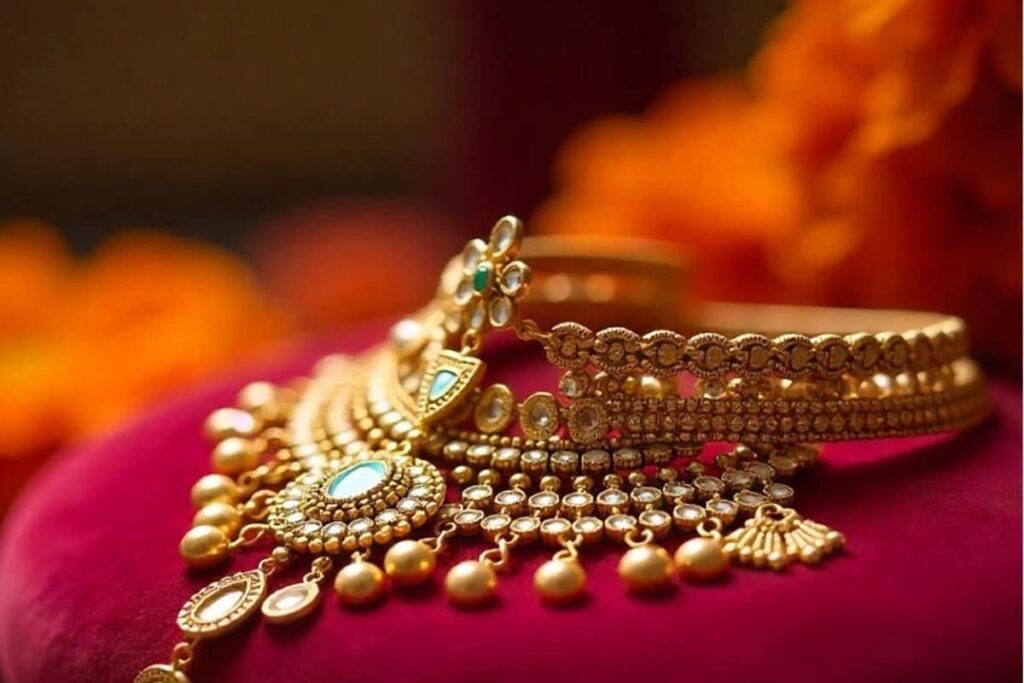 gold-1-2025-09-357733587a06f509578ff08e37a1a2fa-3x2-1