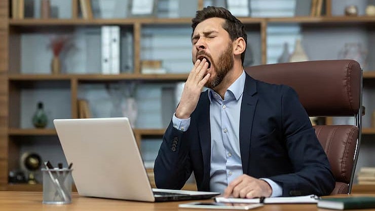 mature-man-yawning-inside-classic-office-senior-businessman-workplace-sleepless-overworked321831-16012