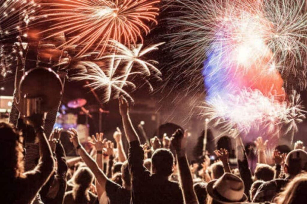 new-year-2025-12-1a57f7f7a3514decde20a333cd81d5c5-3x2-1