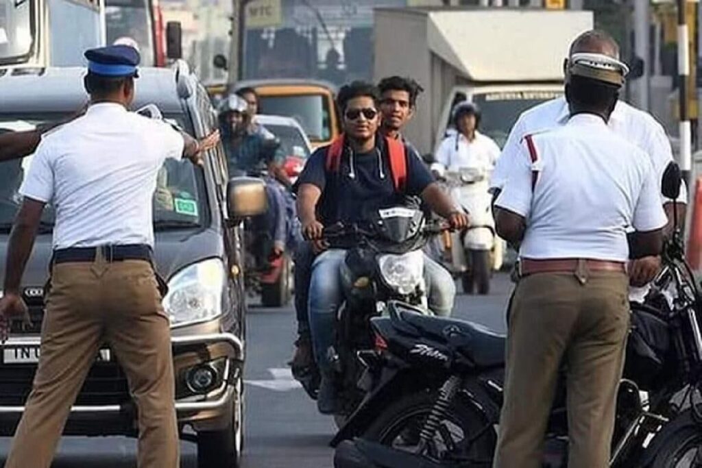 traffic-2025-12-607187b7463ac76b972c8ae9c79f7a0d-3x2-1