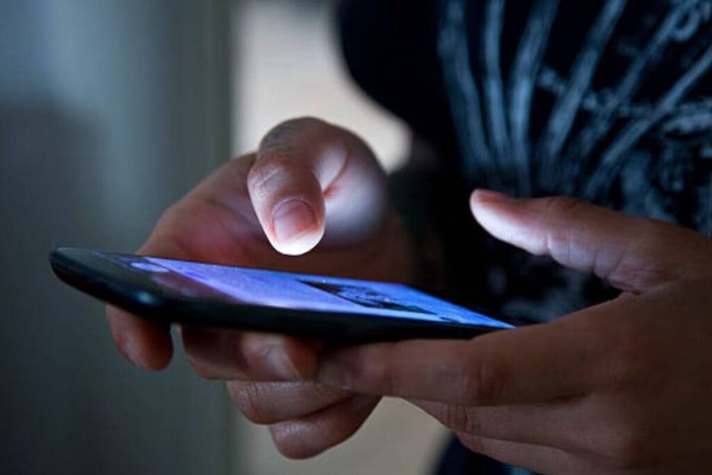 1753853717_mobile-1-2025-07-e0fd03d42bd713ae7ee24508fd8a9f37-3x2-1