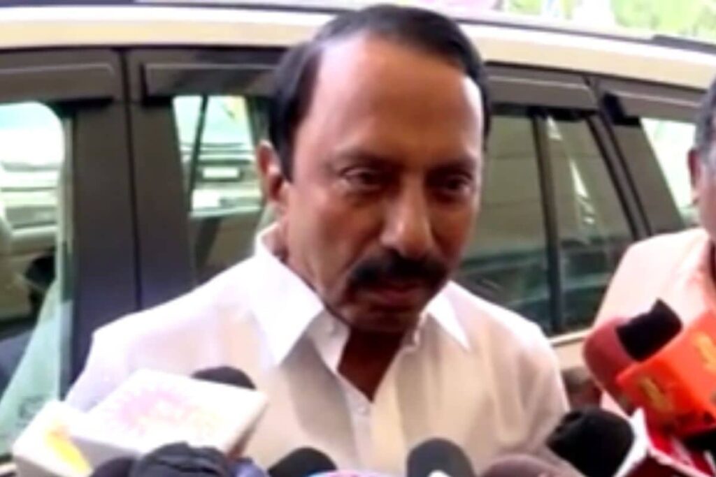 Sengottaiyan-2025-09-1dad38fd195628baeda8e70dc2179eb5-3x2-1