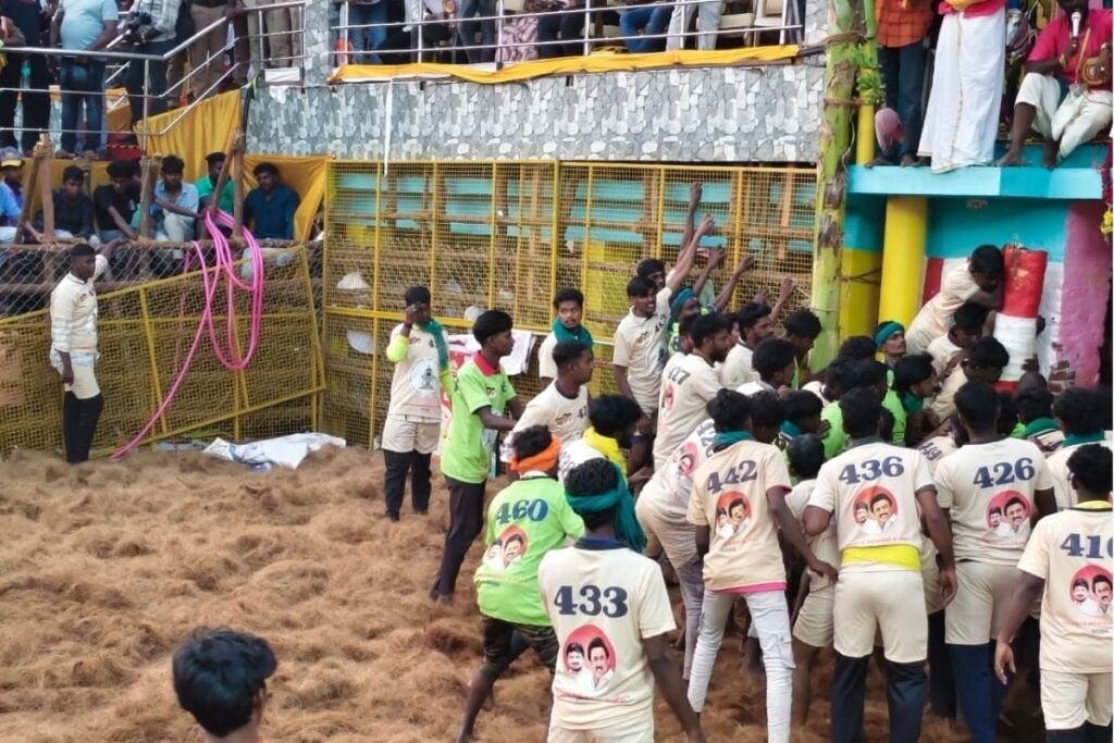 palamedu-jallikattu-2026-01-eee10aac93bfbc519db0b09f166472e4-3x2-1