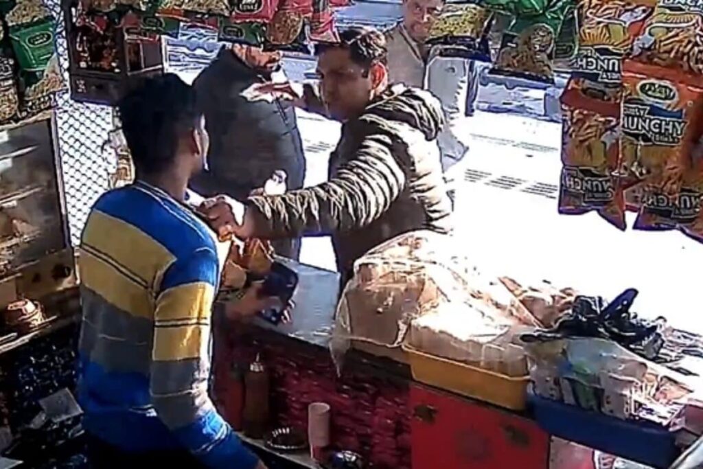 Kerala-honey-drop-1-2026-02-454698783bd17ba07fb2c63137fac875-1200x800-1