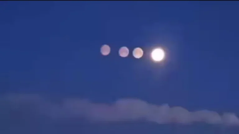 fourmoons-1770105058