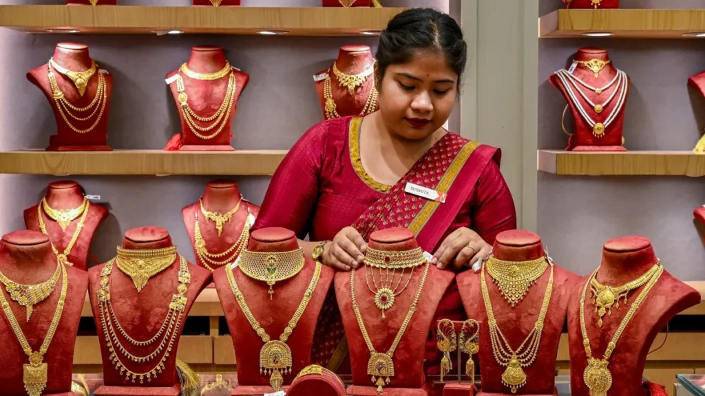 gold23-1771908476-1771933628