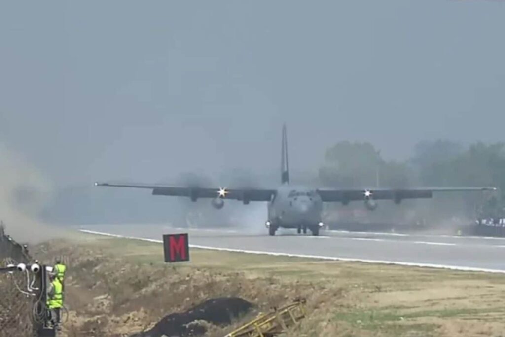 modi-flight-2026-02-7902b819efcabc9e106ba62632121b90-3x2-1