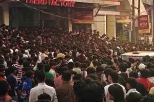 1-rupee-shoe-2026-03-280cf0cc929e189c2e466ee98cb61c25-1200x800-1