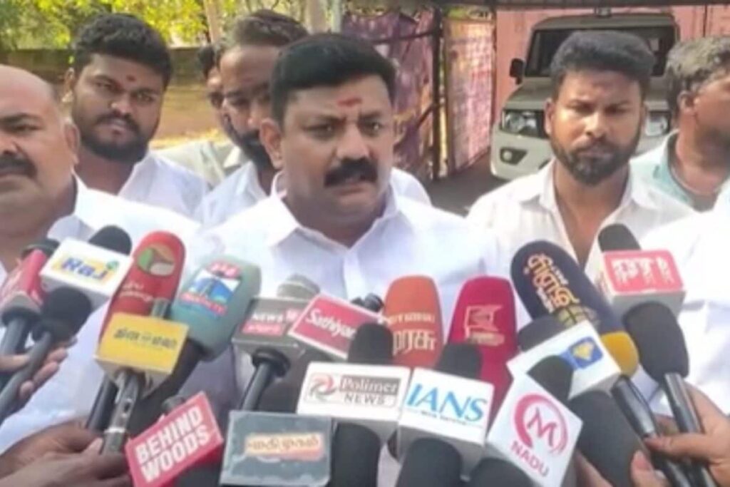 Muralitharan-2026-04-8cc2092157a73df9396dfa73c4c35476-1200x800-1