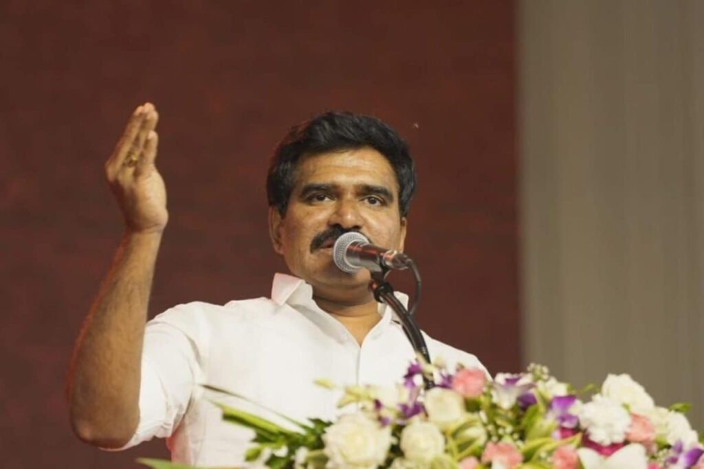 ctr-nirmal-kumar-2026-04-7f03827a6919c5c07602dc58d75da52b-1200x800-1