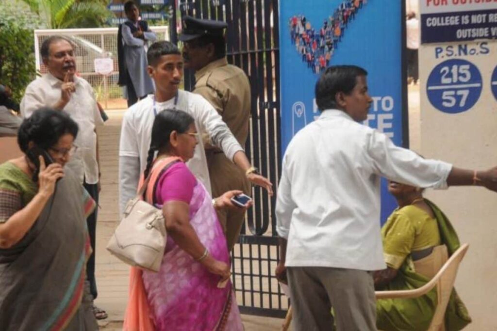 election-polling-booth-2026-04-aee946b3f16ad496aba3665385766cd9-1200x800-1