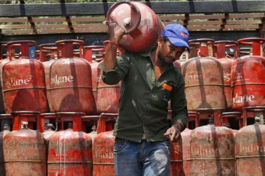1777370179_lpg-gas-cylinder-1-2026-03-2879f2ab13a6ed9f2fba43476c637054-1200x800-1
