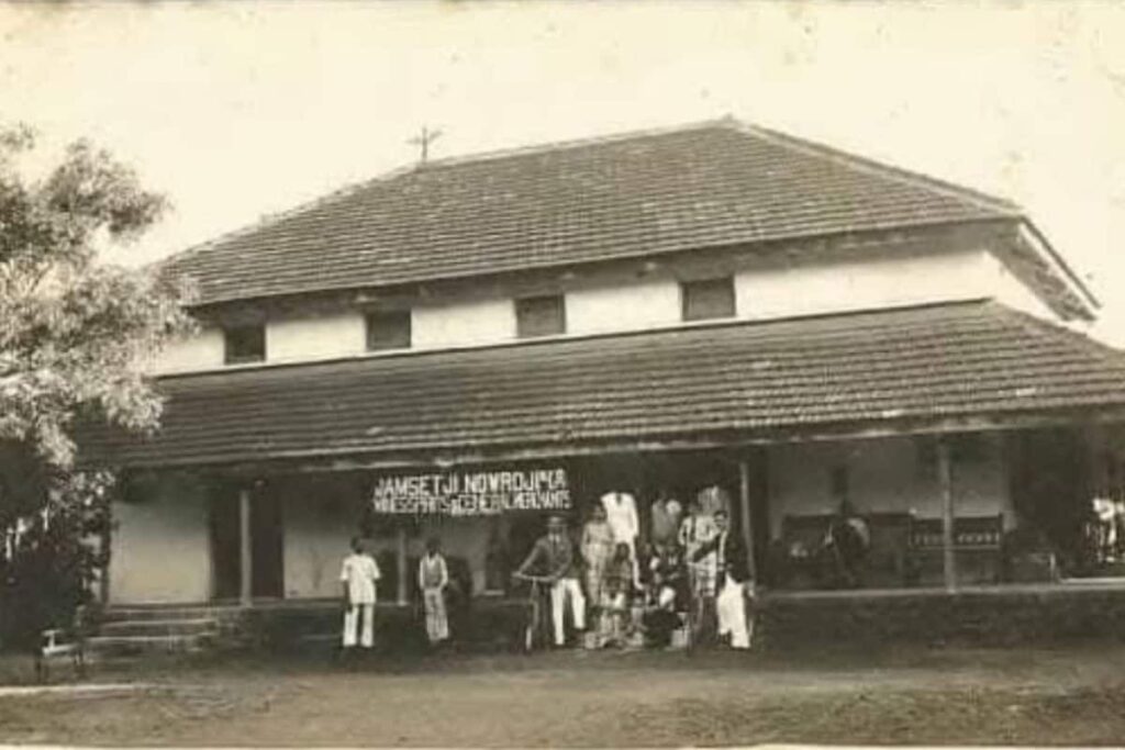 liquor-store-2026-05-25e2bced56195626eed7b938562c84b0-1200x800-1