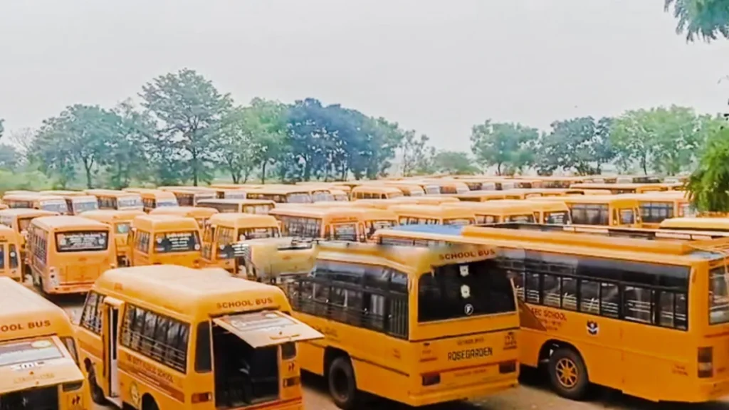 school-bus-1779031620