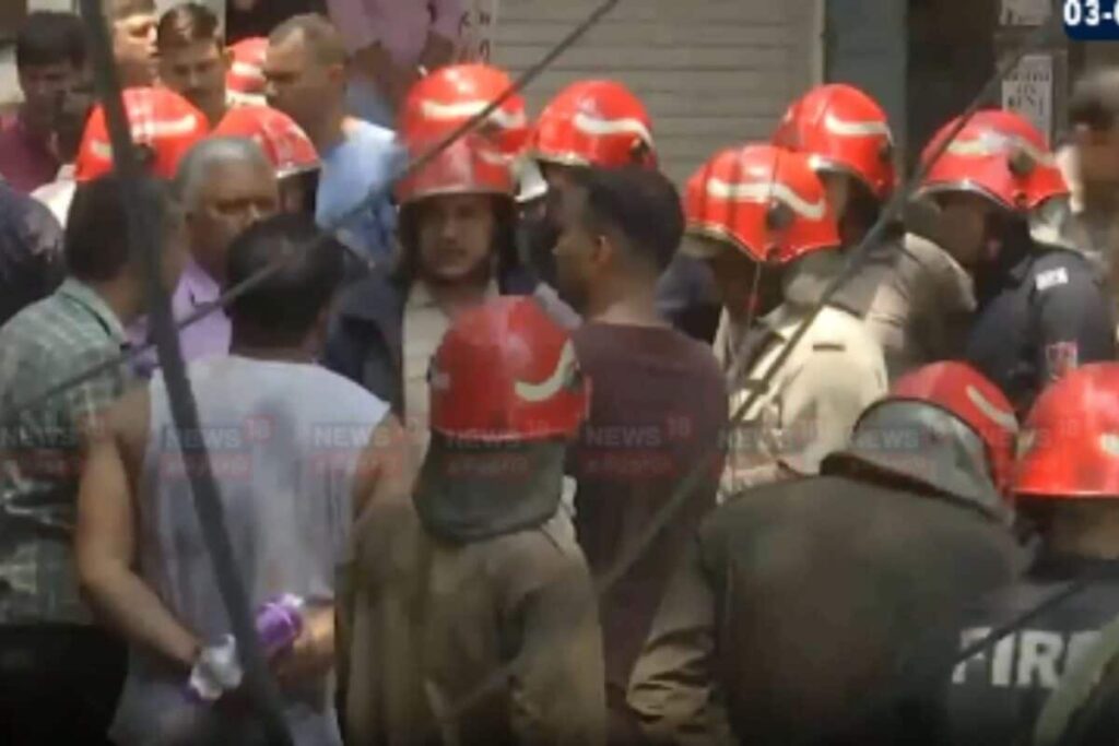 Delhi-fire-accident-2026-06-624aafc515547fe65450cee31e24beb4-1200x800-1