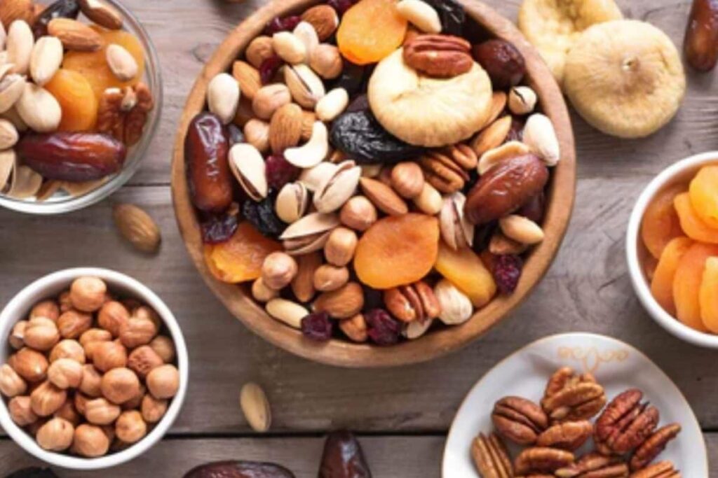 nuts-and-dry-fruits-1-2026-01-ff4a2b52d8486d28f5b74ca75146a69e-3x2-1