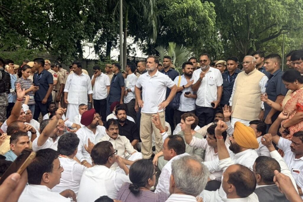 rahul-gandhi-1-2026-07-c7b36b10fd88836b312203273577ba65-1200x800-1