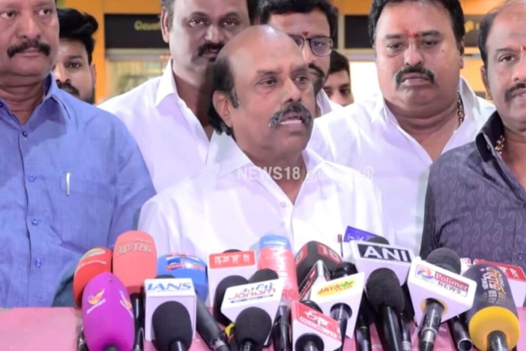 velu-2026-07-7766d85803d2dbd30dd42f9f1a8a97e6-1200x800-1
