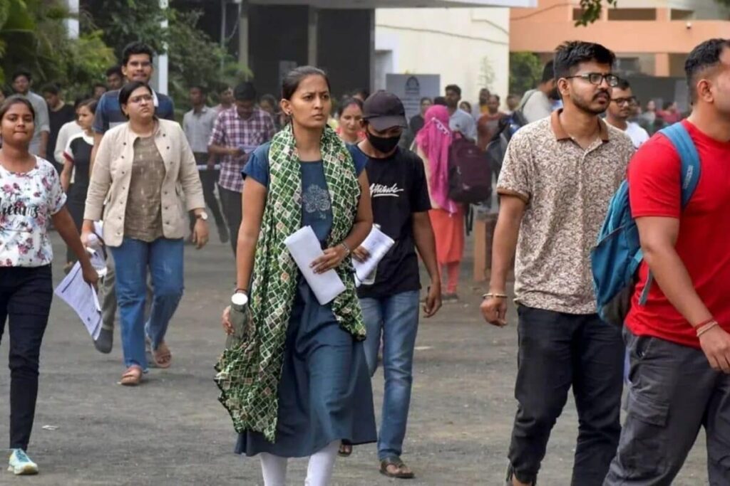 TNPSC-jobs-2026-06-9e57f58bb7058eca9a1ba1eeb9e4b86e-1200x800-1
