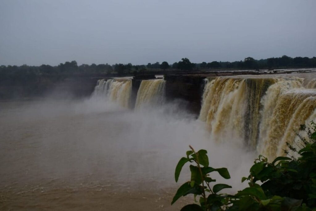 chitrakote-waterfalls-2026-08-eed0a24e9e10a521b6e4e10f7ead33f8-1200x800-1