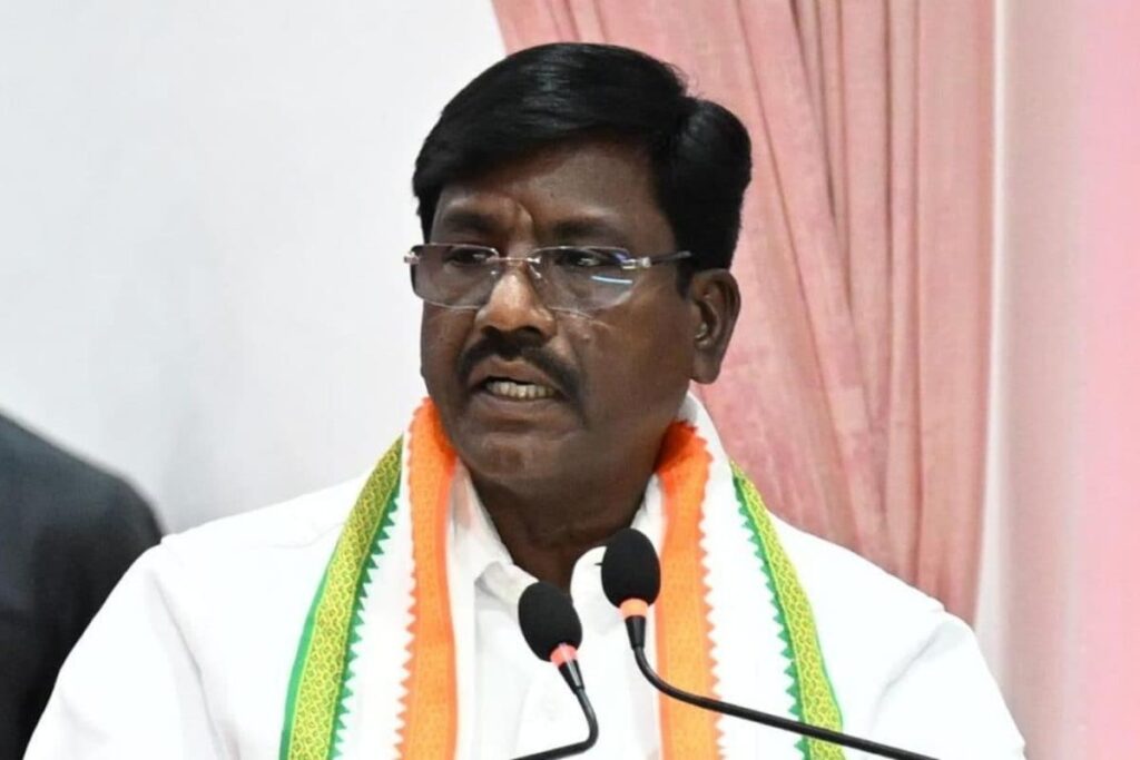 viswanathan-2026-08-5c5b9c28cf9ff83e6033b5ea23cd0d1c-1200x800-1