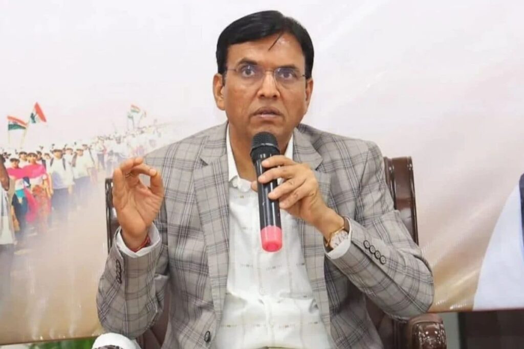 mansukh-mandaviya-2026-09-acbd7fca8cb807cbea044290693465e4-1200x800-1